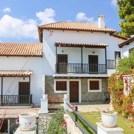 Electra Pool Holiday home